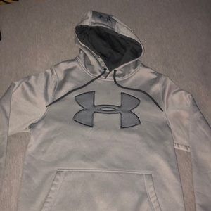 Grey Under Armour sweatshirt